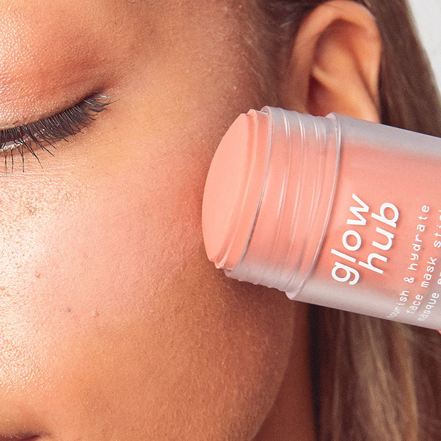 Glow Hub Glow Hub Face Mask Stick Nourish and Hydrate with Hyaluronic acid Peach and Coconut 35g