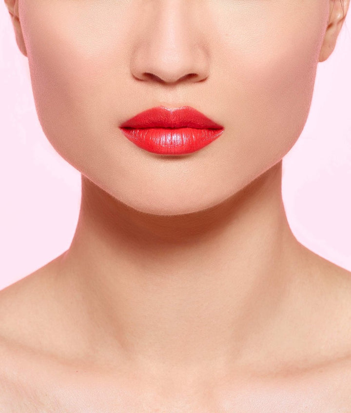 L'Oreal Chroma Morphose Glitter - Pressed Lipstick - 01 Vamp Queen - Branded Beauty