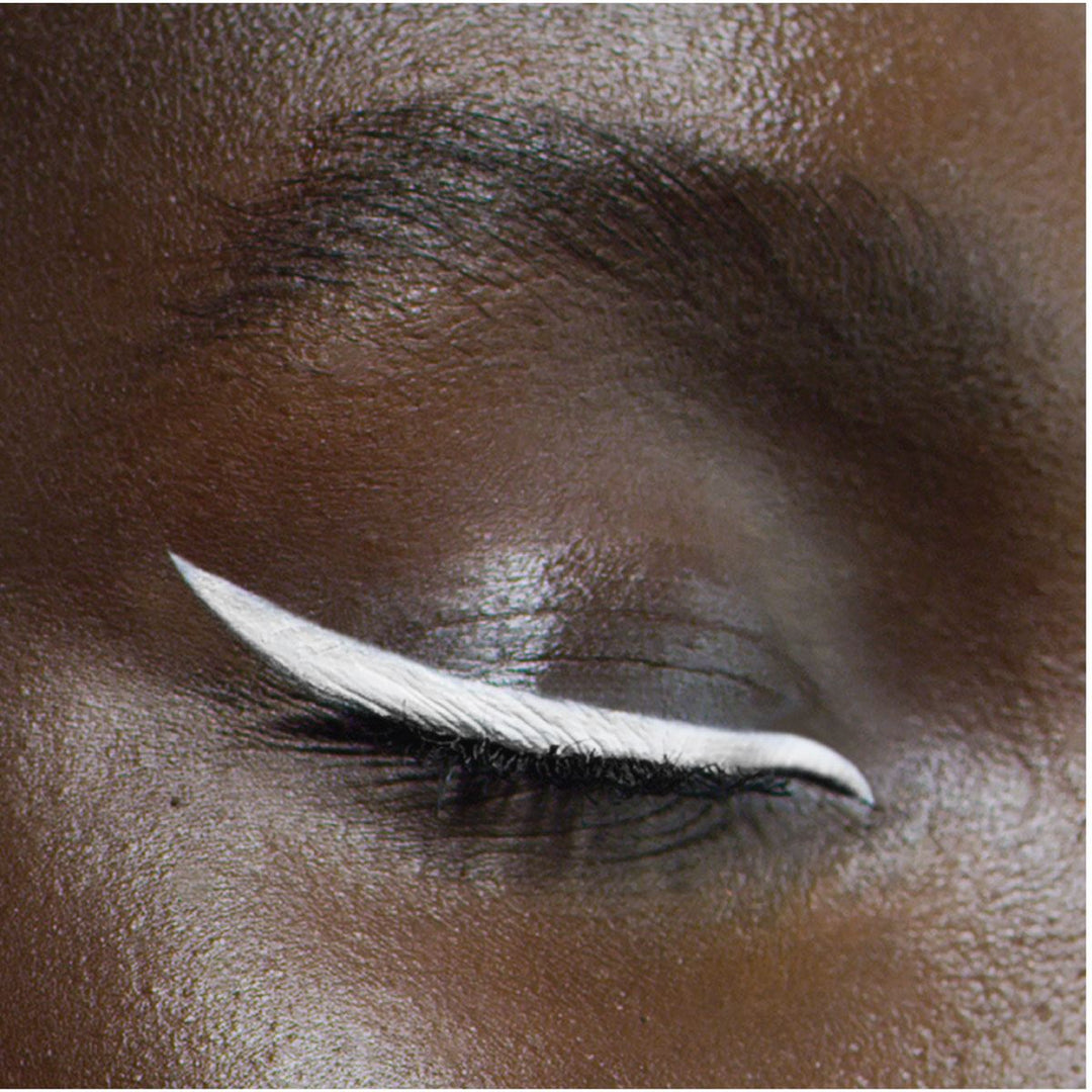 L'Oreal Matte Signature Eyeliner - 08 Snow Signature - Branded Beauty